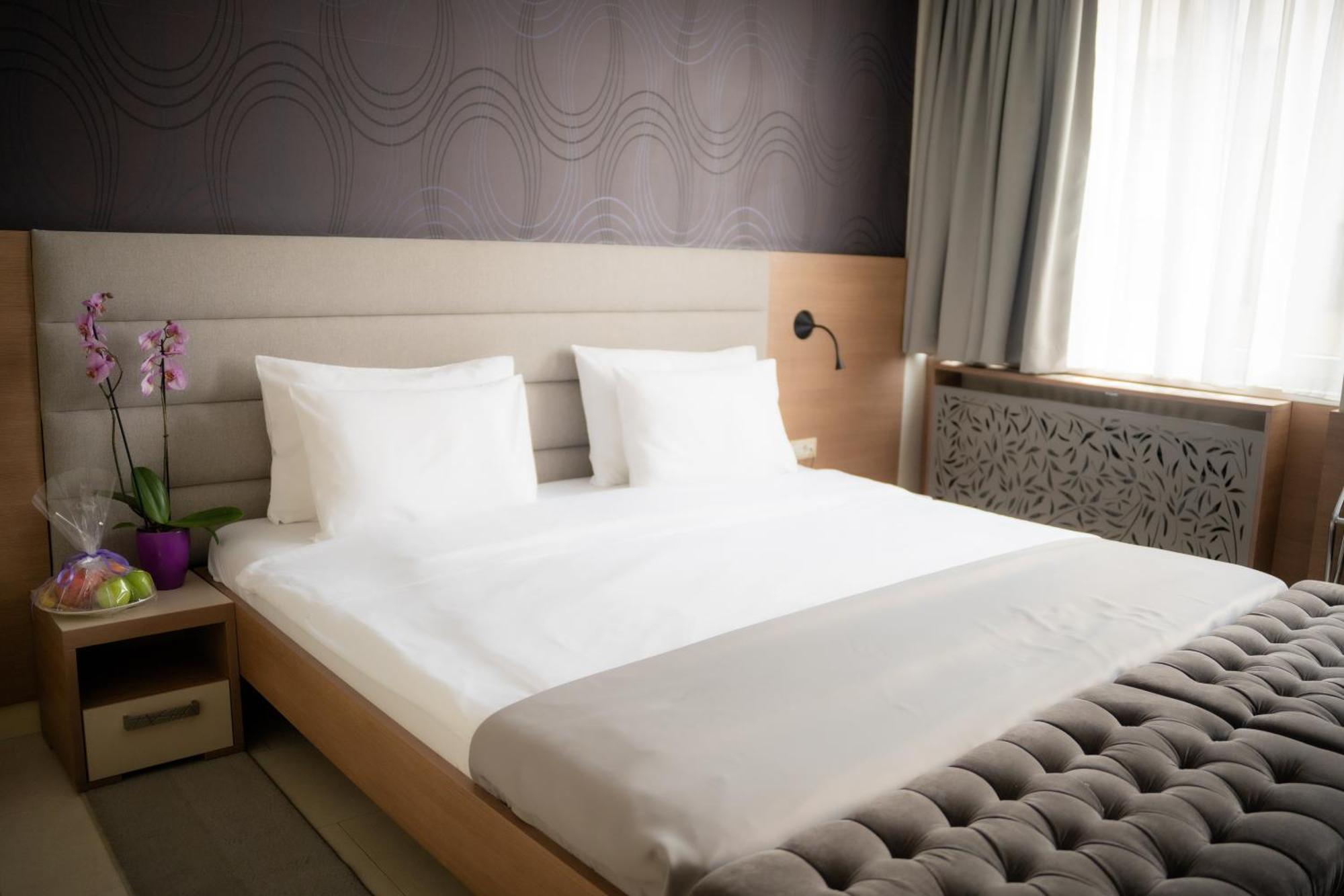 בלגרד Hotel Srbija Garden-Free Parking מראה חיצוני תמונה