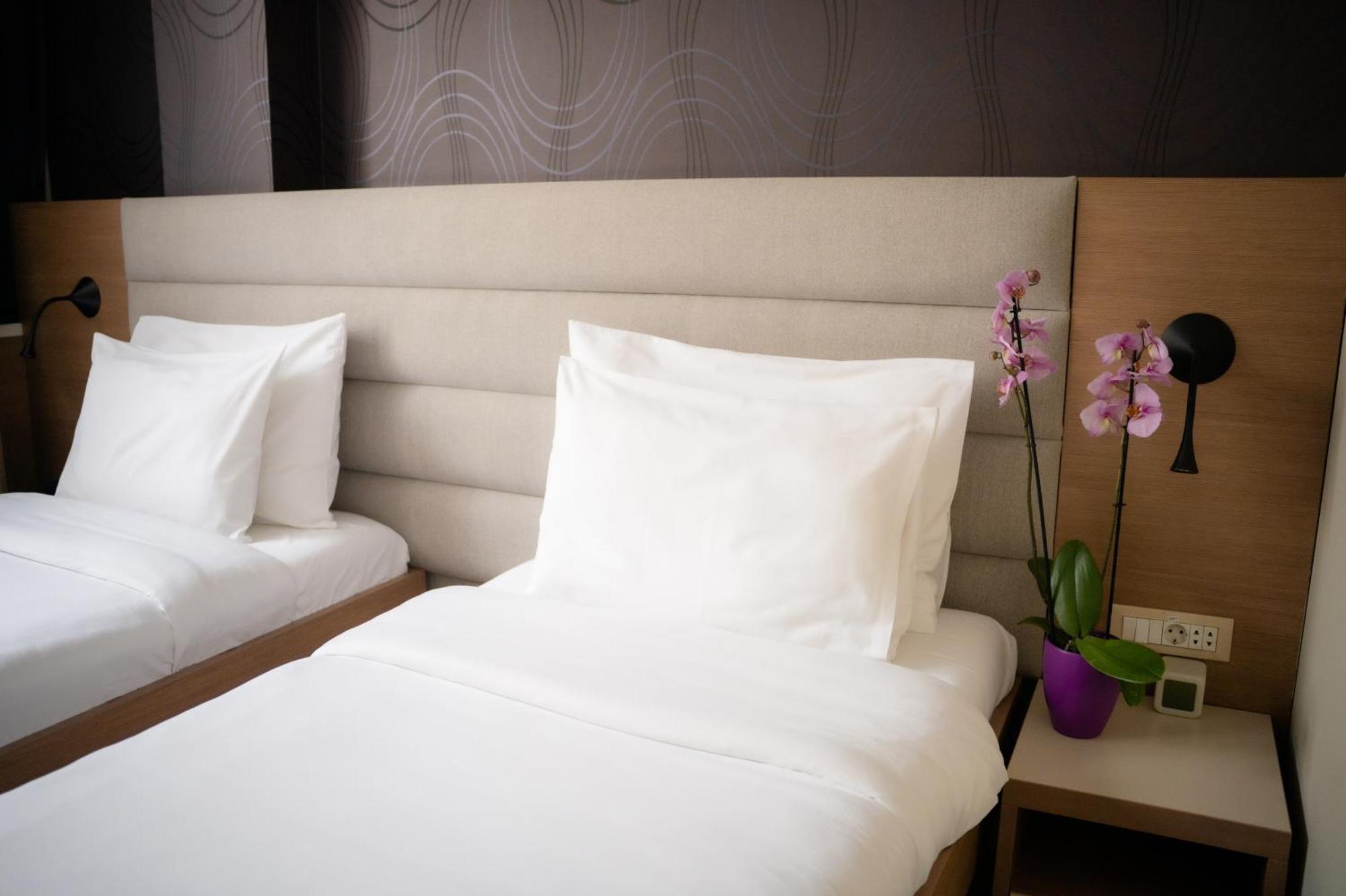 בלגרד Hotel Srbija Garden-Free Parking מראה חיצוני תמונה